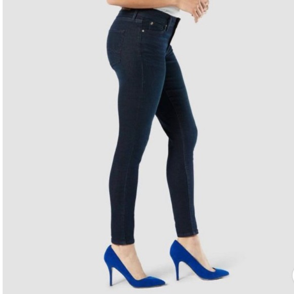 NWT- Denizen from Levi’s Modern Super Skinny Jeans - Picture 3 of 11